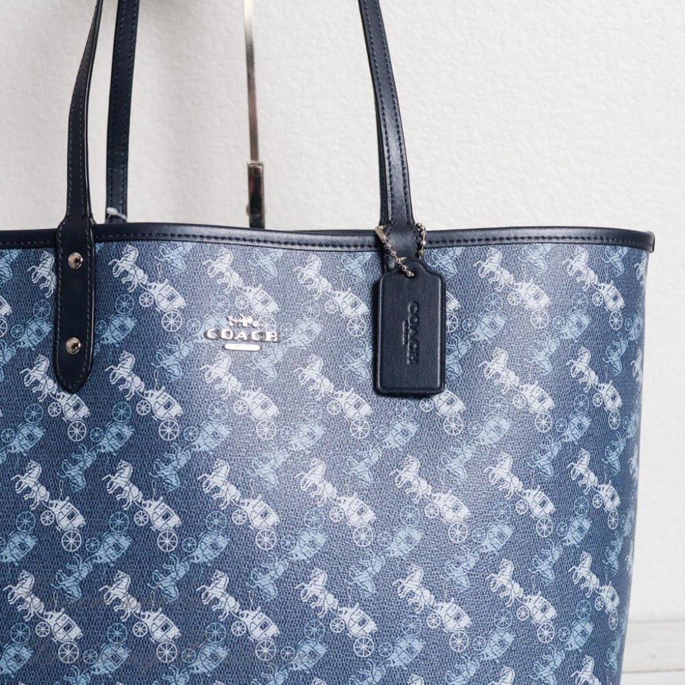 NWT Coach Reversible Tote with Horse Print_5